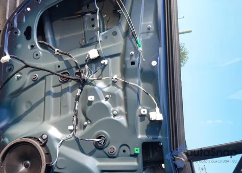 2023 Toyota Rav4 Xle z USA, uszkodzony, nr VIN 2T3P1RFV1PW363707